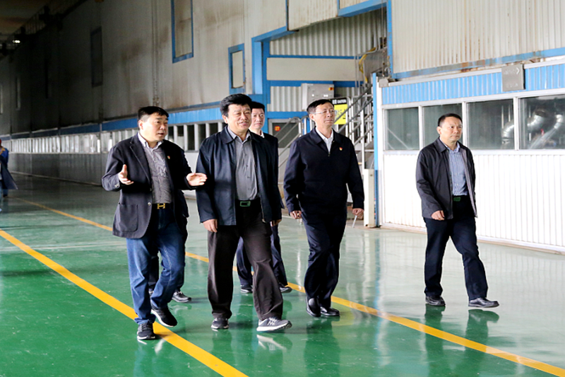 2019年5月8日，時(shí)任國家水利部原總工程師、水利部參咨委副主任委員汪洪蒞臨景興紙業(yè)調(diào)研節(jié)水工作